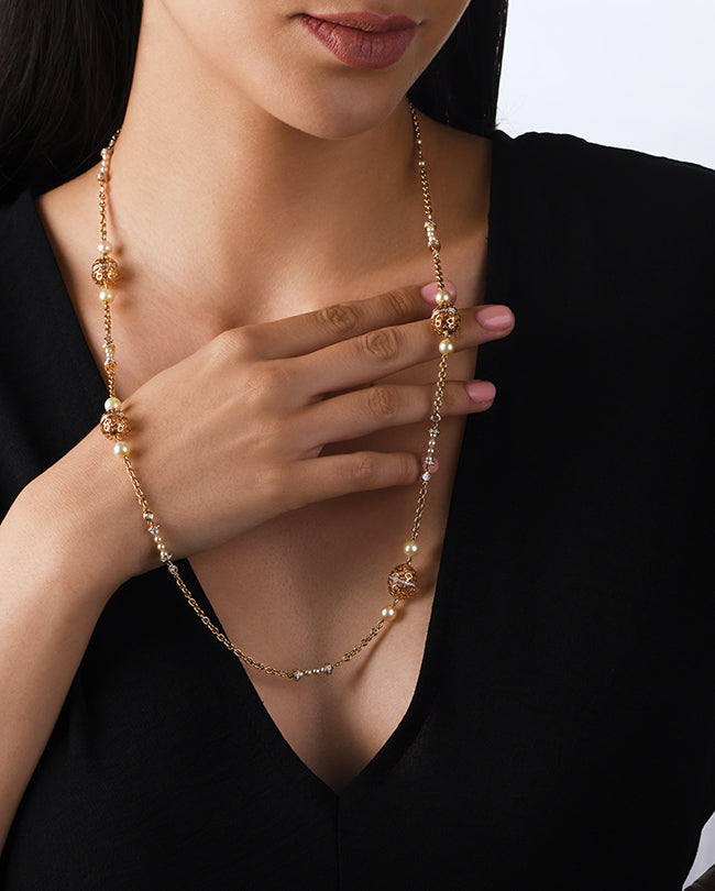 Pearl and Diamond necklace