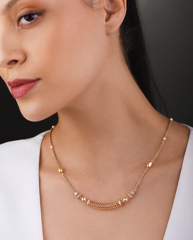 Pearl and Diamond necklace